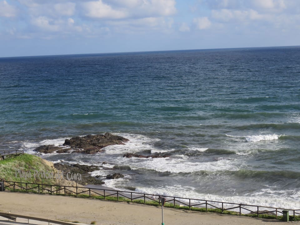 View from the garden towards the beach Playa Penon del Cura just 50 meter away.