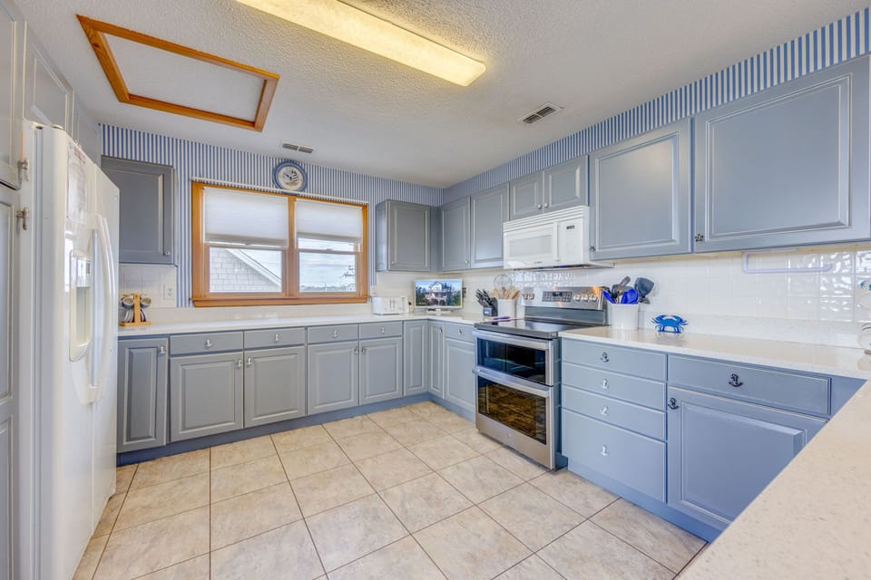 The chef in your group will love the spacious kitchen.