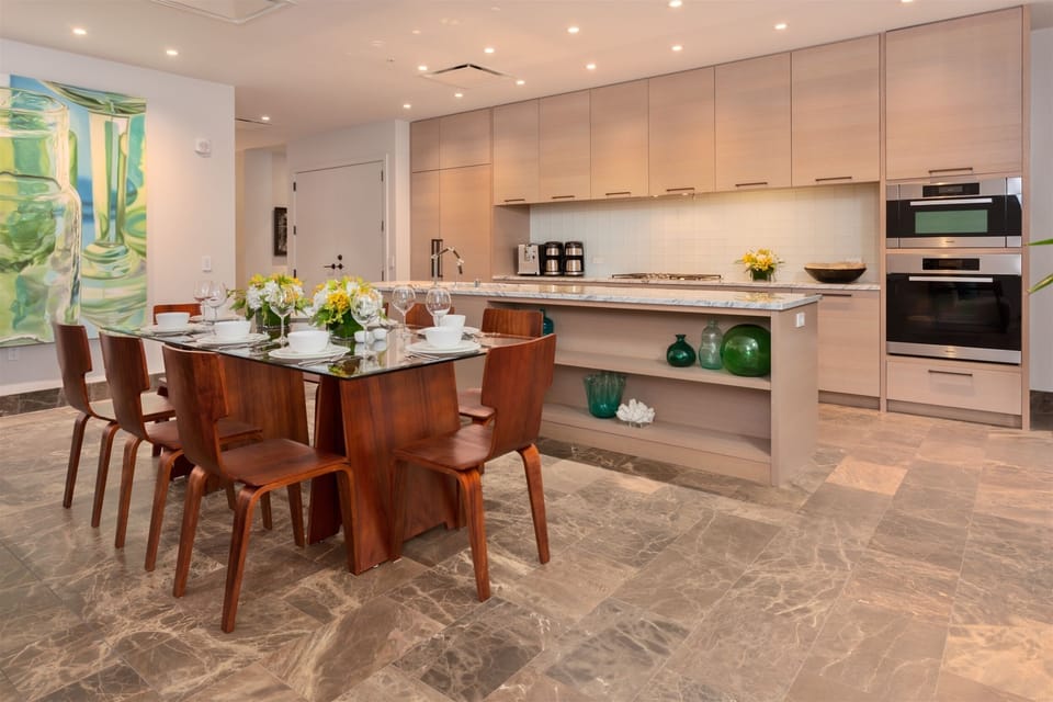 SeaGlass Villa 810 at Andaz - Indoor Dining for eight with Contemporary Decor
