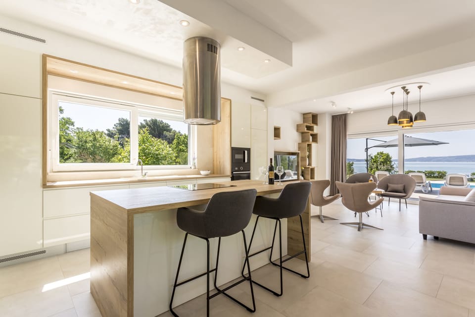 Full equipped kitchen