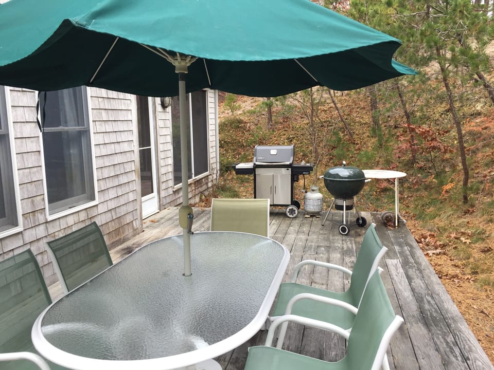 With extra chairs can seat up to 10 people