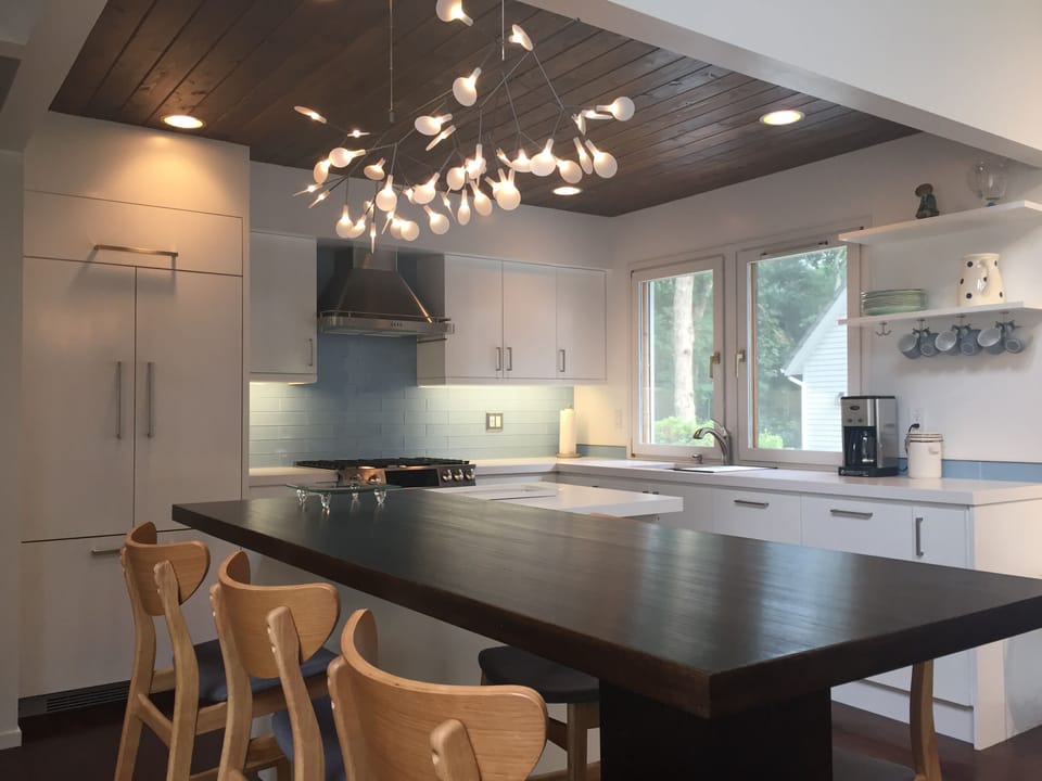 Dining for six in kitchen