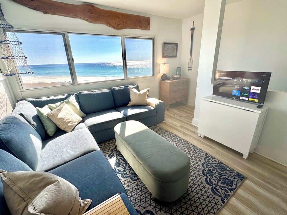 2025 upgrades! New sectional and tv in the living space!