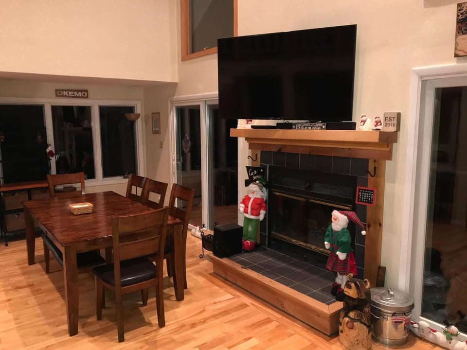 Main Level combo living and dining area!