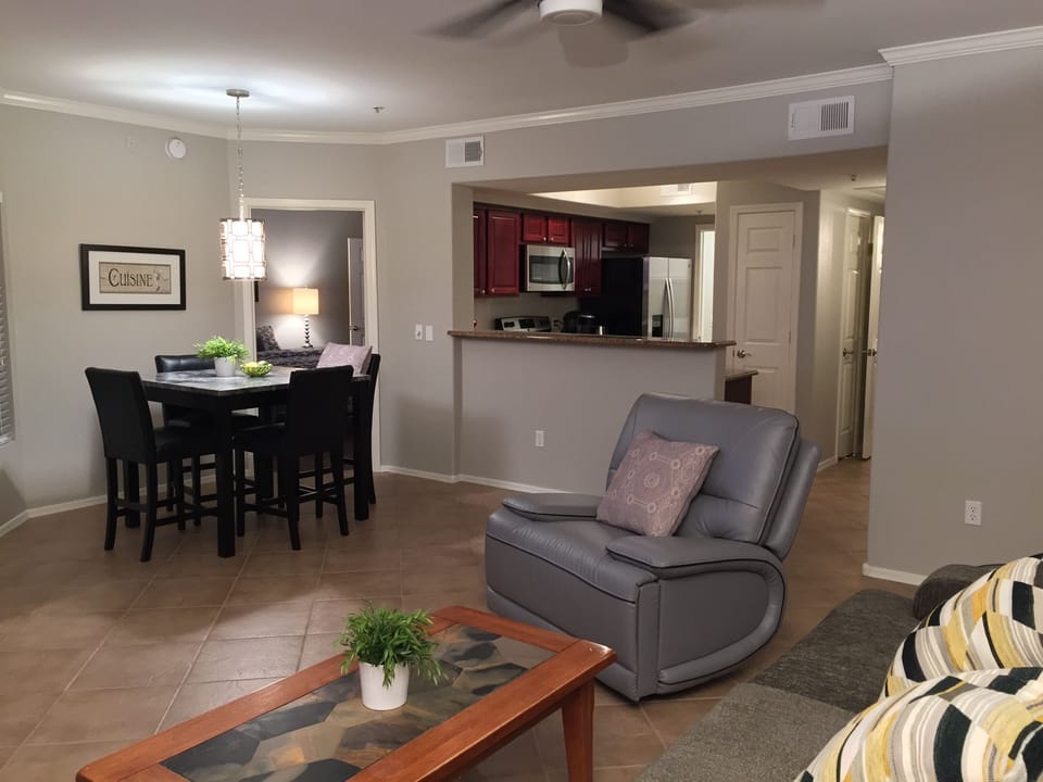 SPACIOUS GREAT ROOM