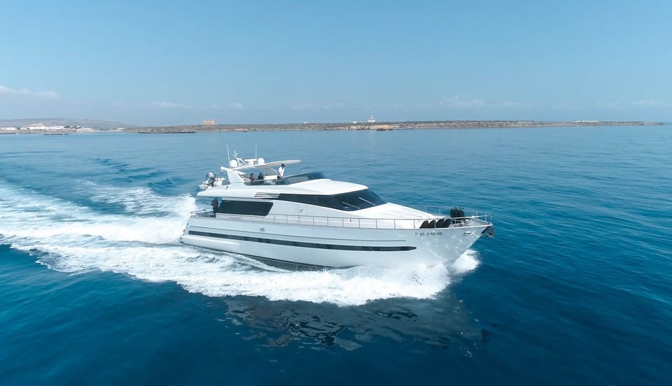 Spectacular Luxury Yacht center Alicante Docked boat in Alicante