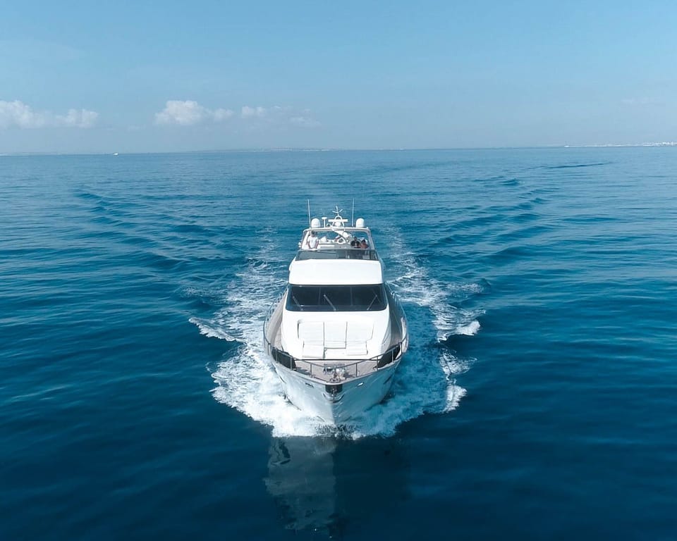 Spectacular Luxury Yacht center Alicante Docked boat in Alicante