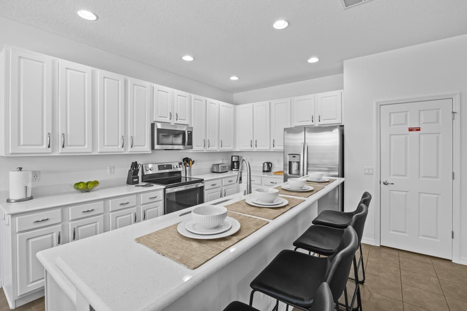 Fully equipped kitchen