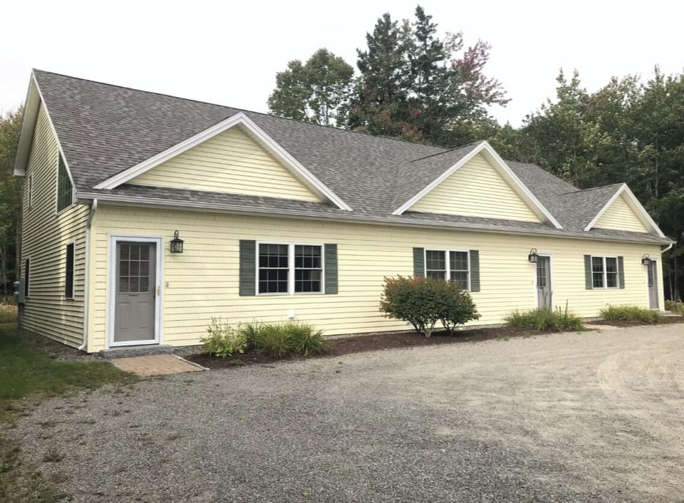 Flying Mountain Townhouse is the middle unit.