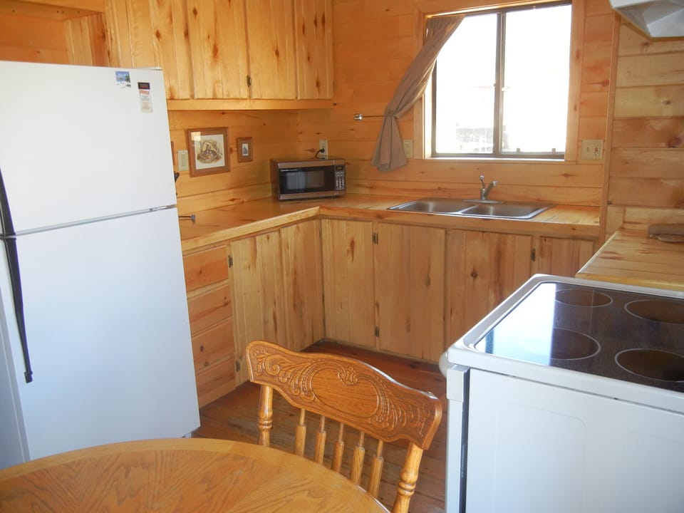 Fully stocked kitchen like home. Ice maker, drip coffee machine, Keurig, Hot Pot