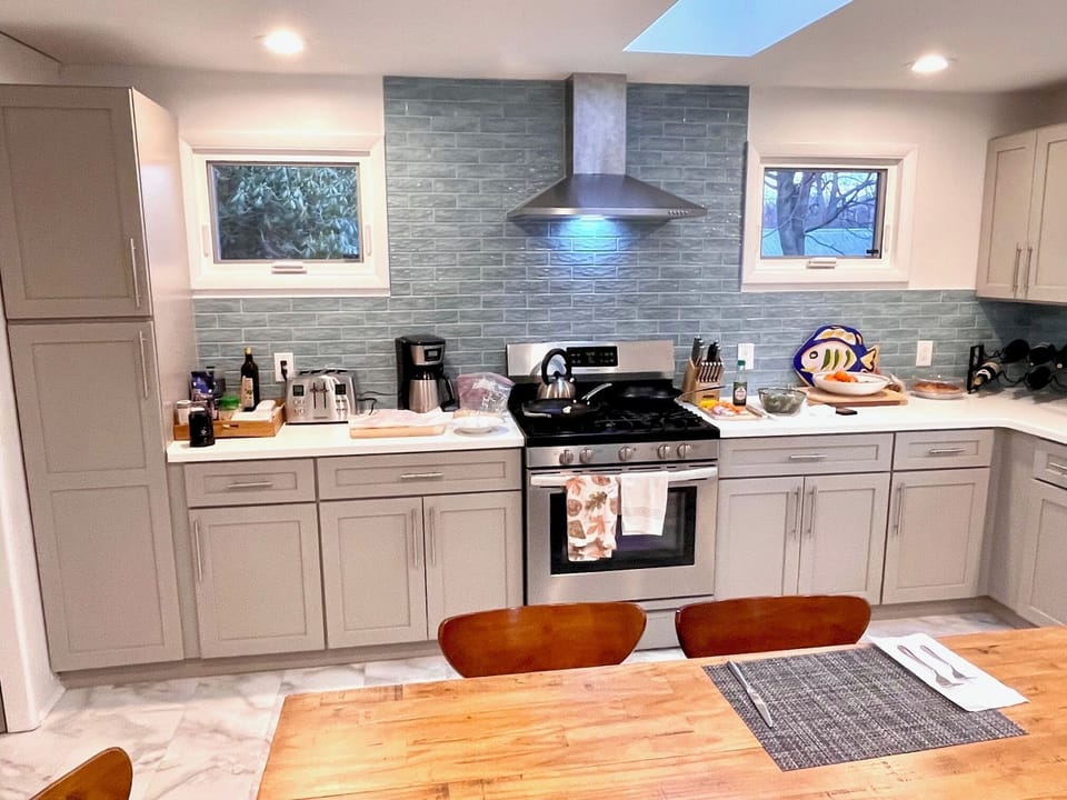NEW KITCHEN
