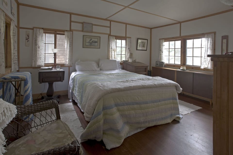 The annex's upstairs bedroom.