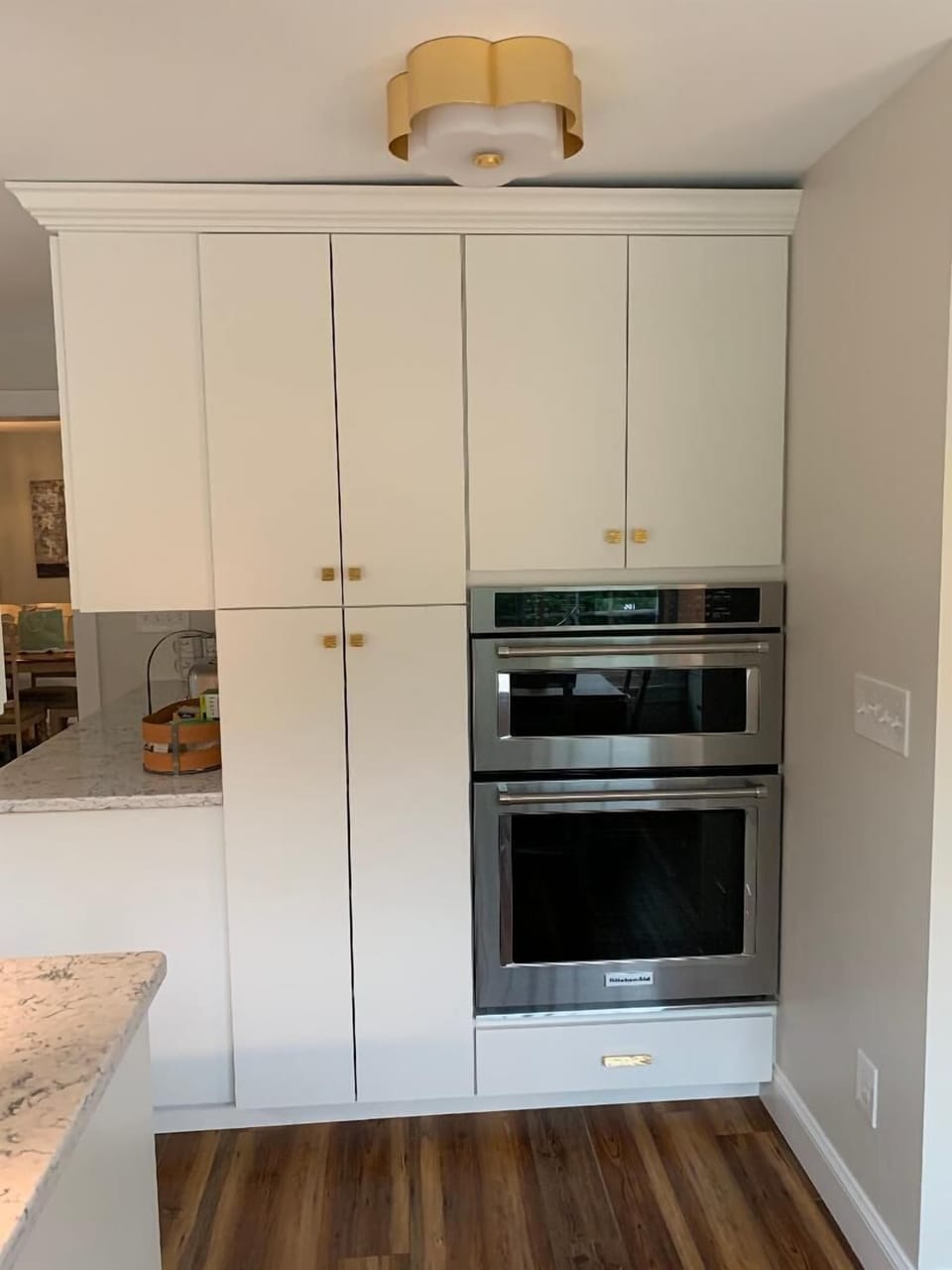 Convection oven and microwave.
