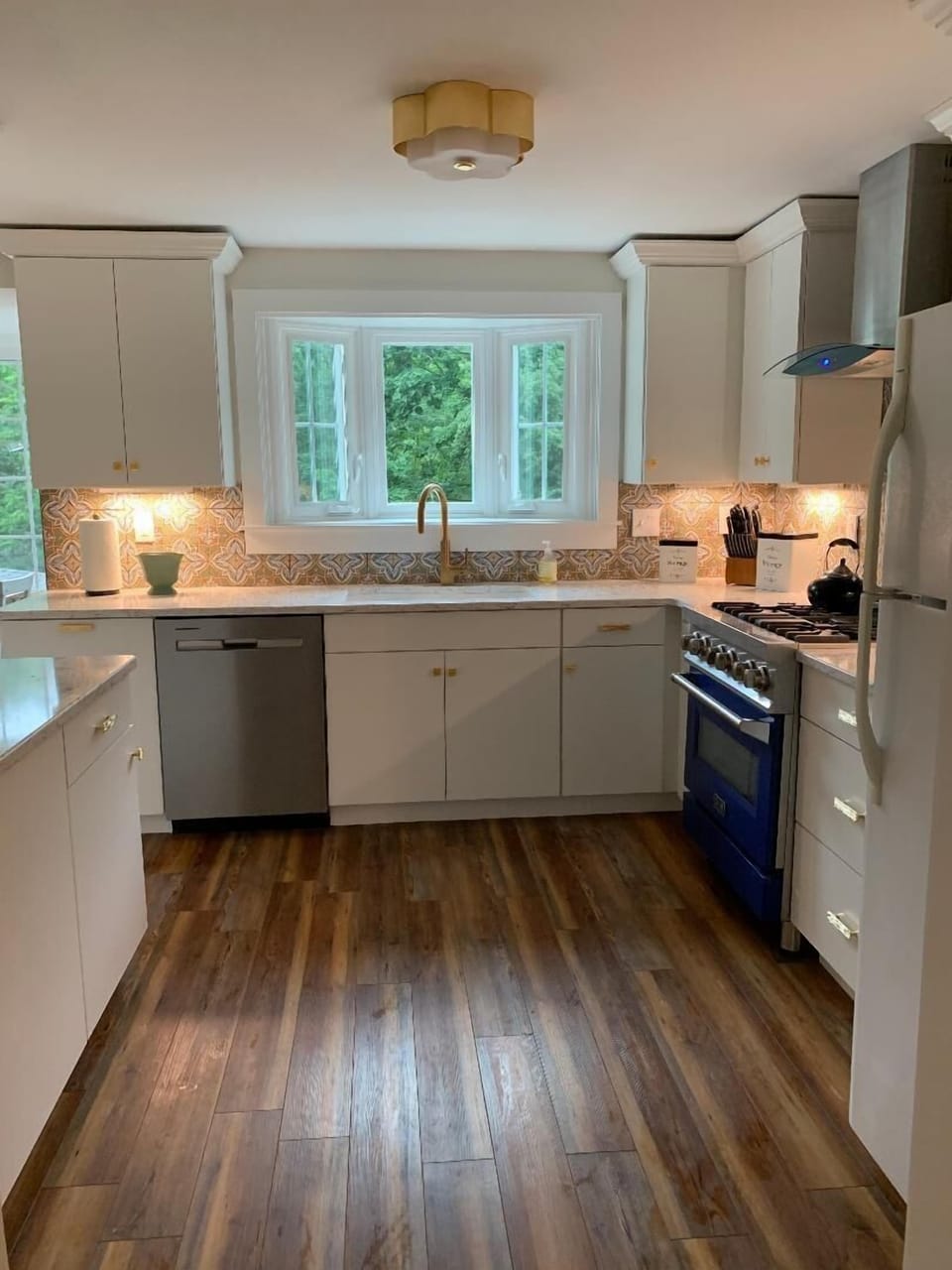 New kitchen completely remodeled in 2021.