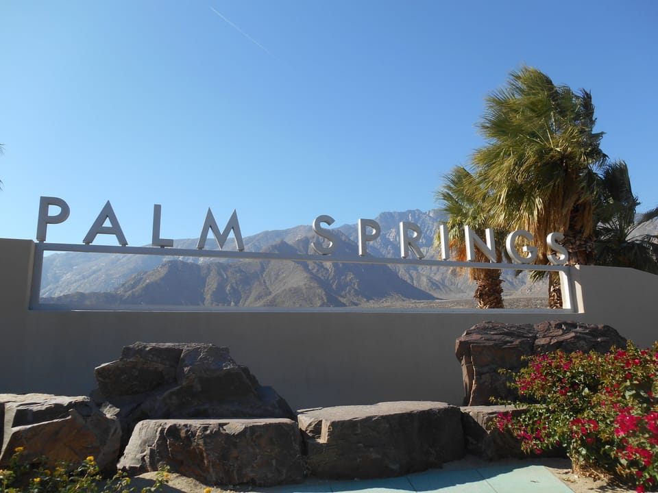 BEAUTIFUL PALM SPRINGS