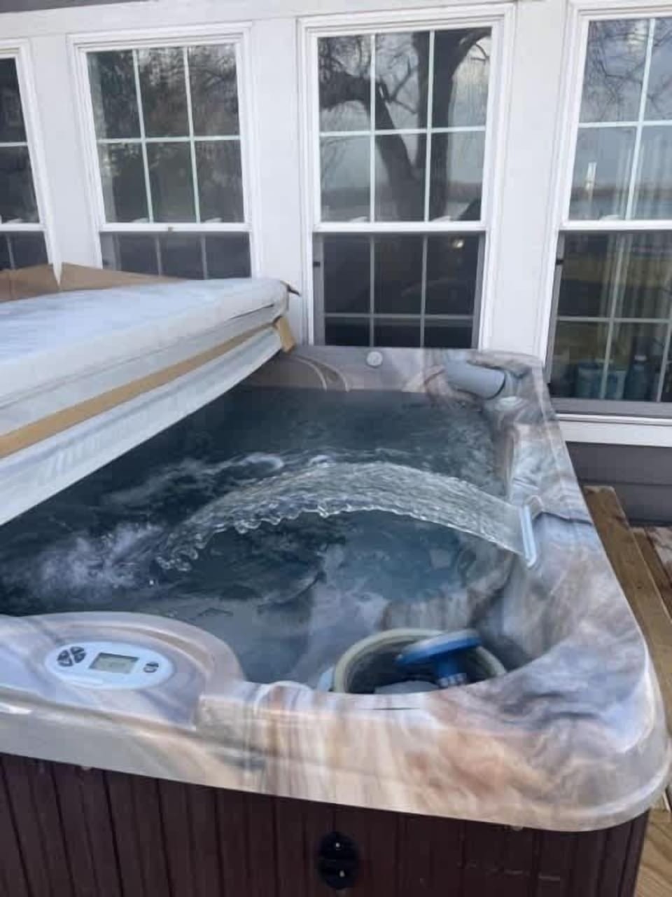Paradisepointhottub
