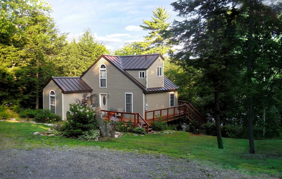 Entry side from driveway