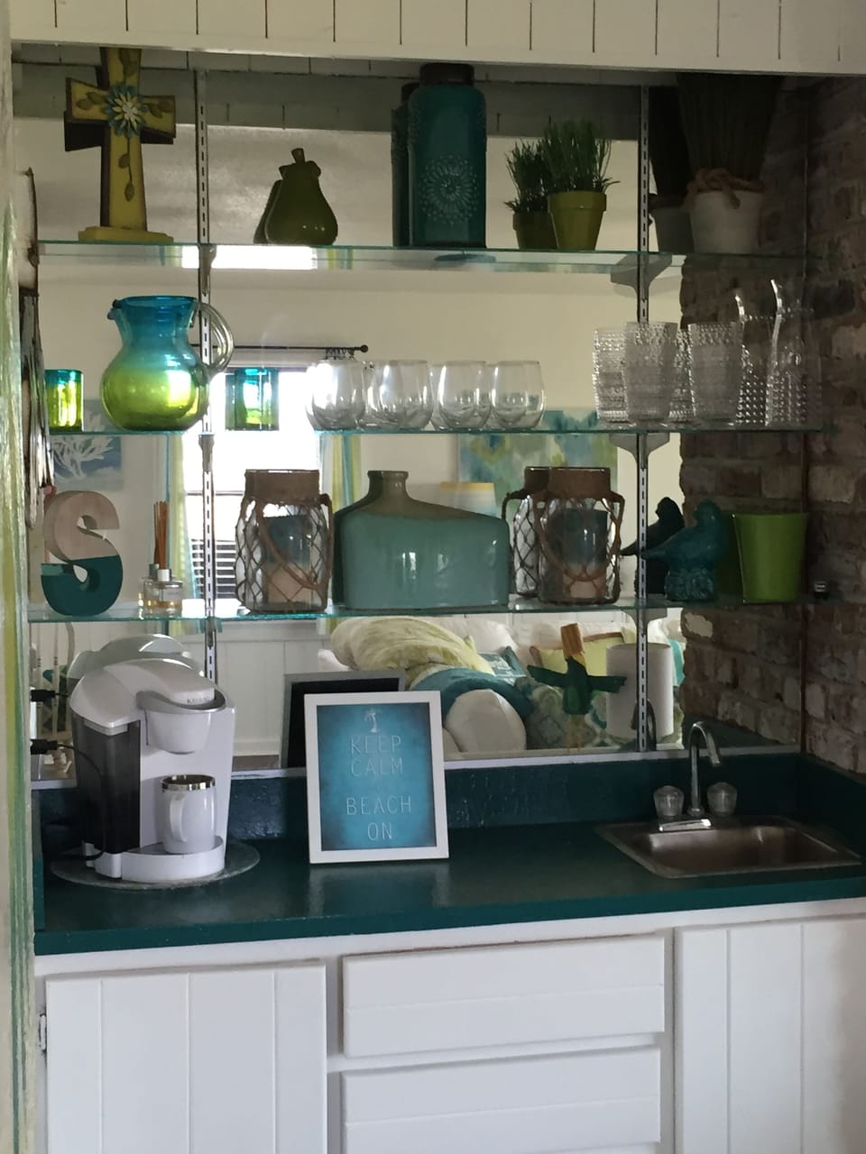 Wet bar with Keurig