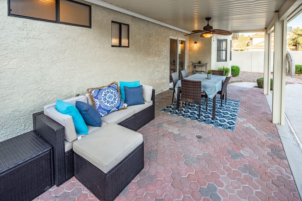 Patio Cover with Dining Table