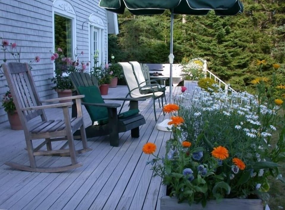 Deck.