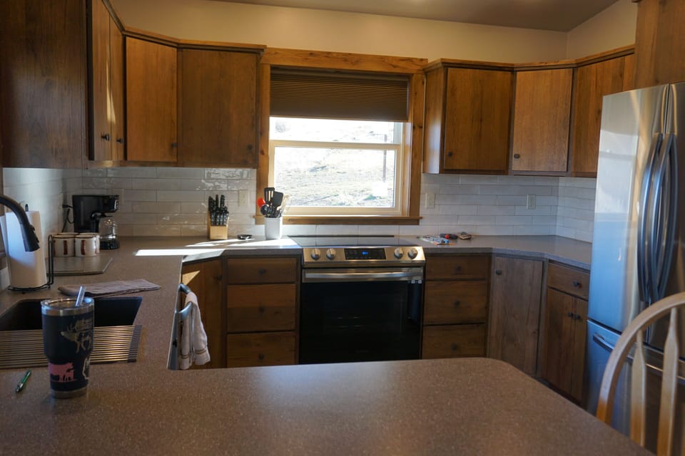   https://t.vrbo.io/iHWPbUCuYMb Whiskey Creek Bunkhouse