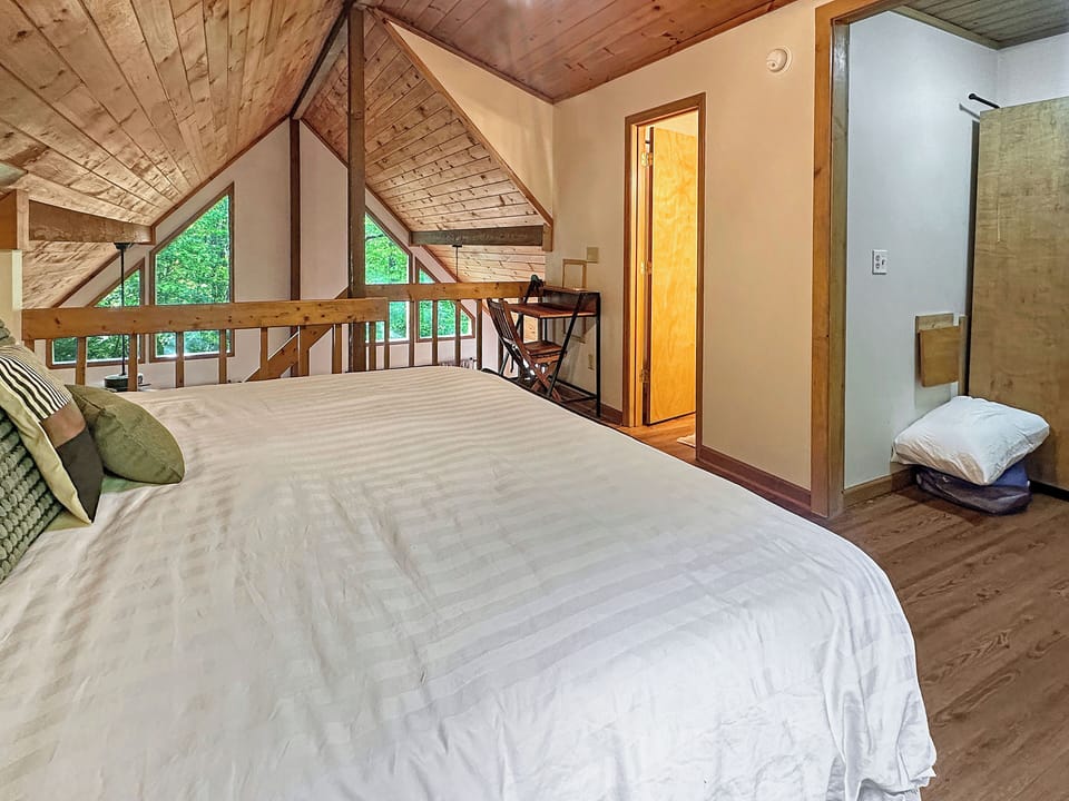 Upstairs king bed with full size Murphy Bed available too.