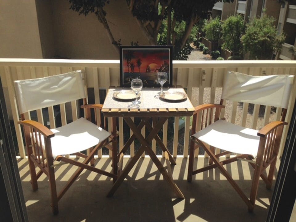 Deck Overlook Courtyard 