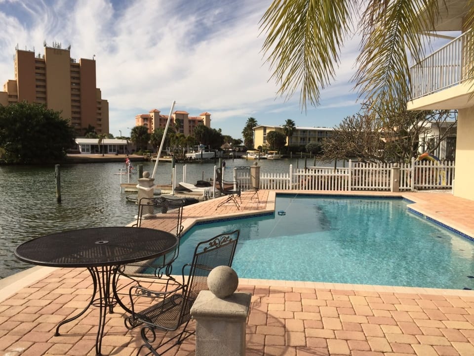 Access to owner's pool next door!