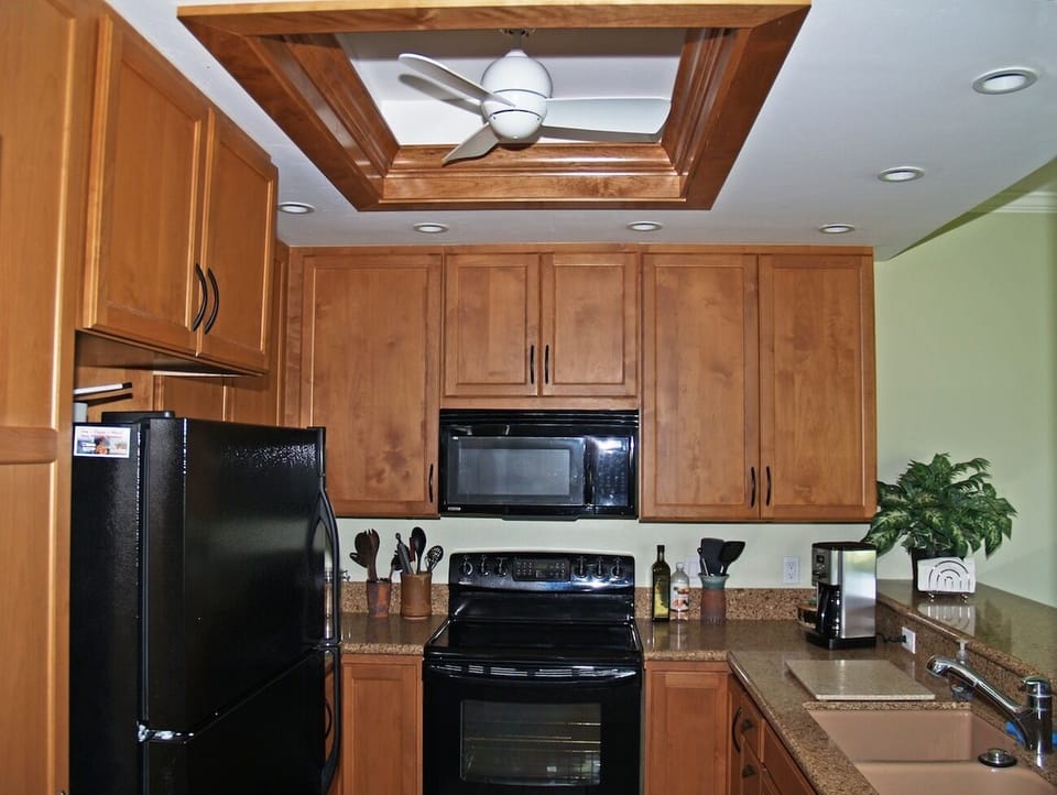 Full kitchen complete with everything you would expect at home.