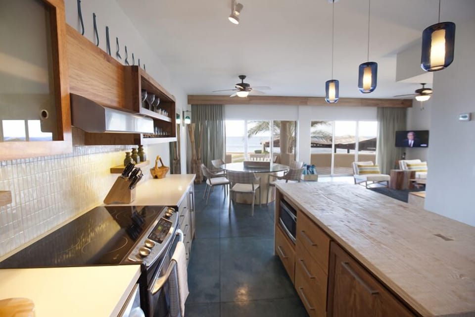 Beautiful walk out kitchen.