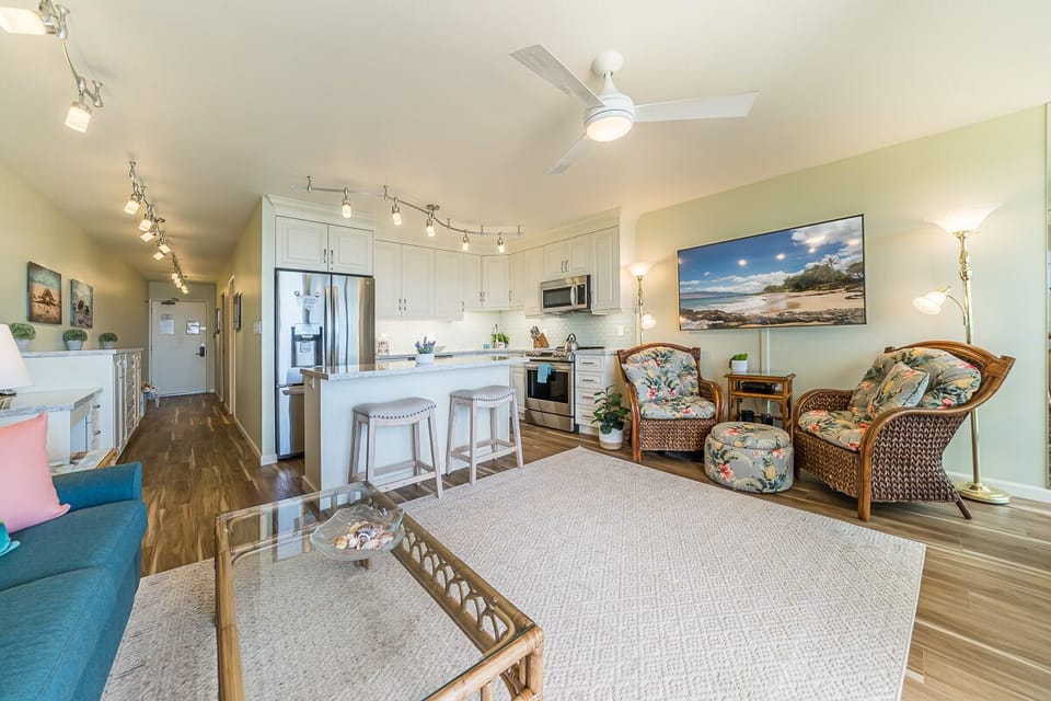 Unit completely renovated in late 2021.