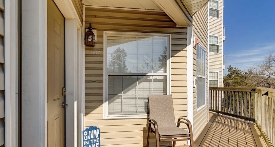 Plenty of seating and electric grill free to use 