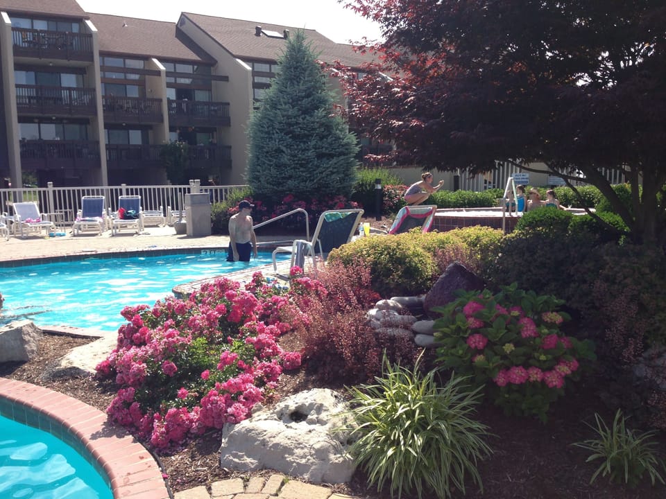 Heated pool and hot tub! Open Mid May through September.