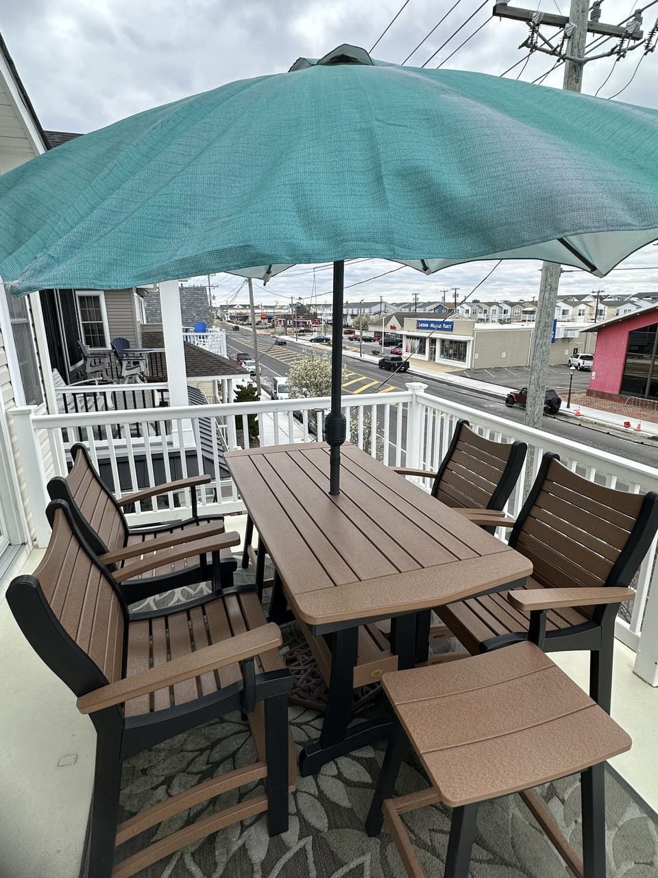Front deck
