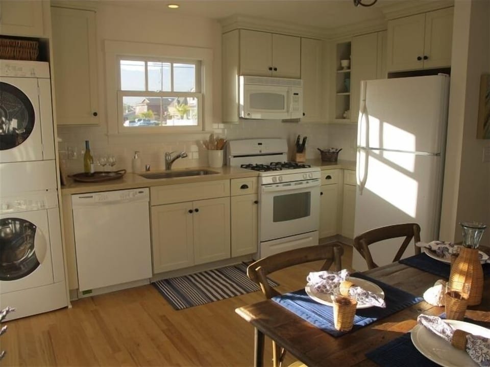 Corner Cottage - kitchen