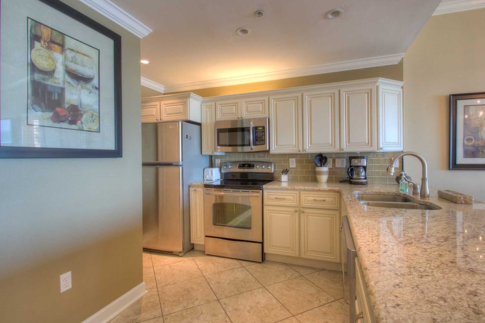 Fully equipped kitchen
