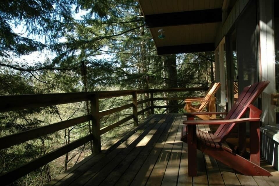 Large deck, great place to sit and sip your morning coffee or watch birds.