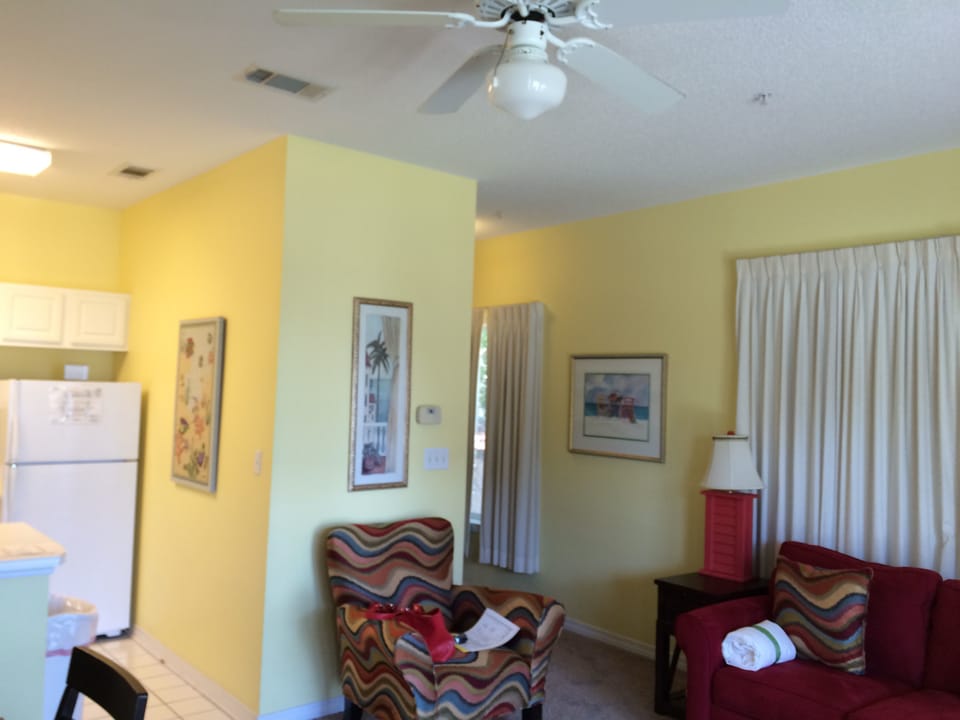 Living Room/Area