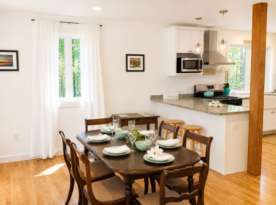 Open Concept Dining Room & Kitchen with breakfast bar (1st Floor)