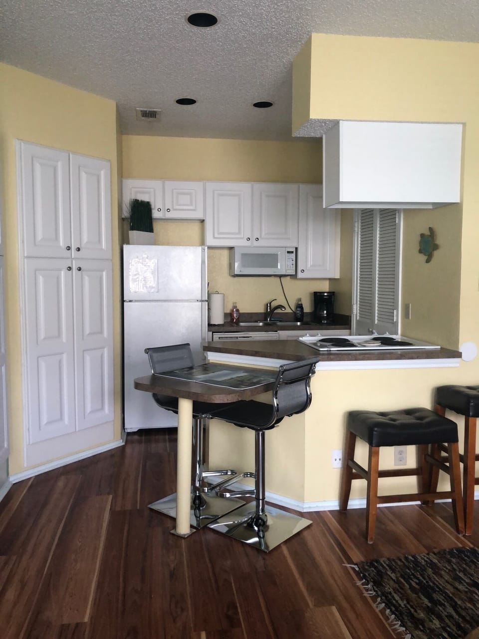 Kitchenette