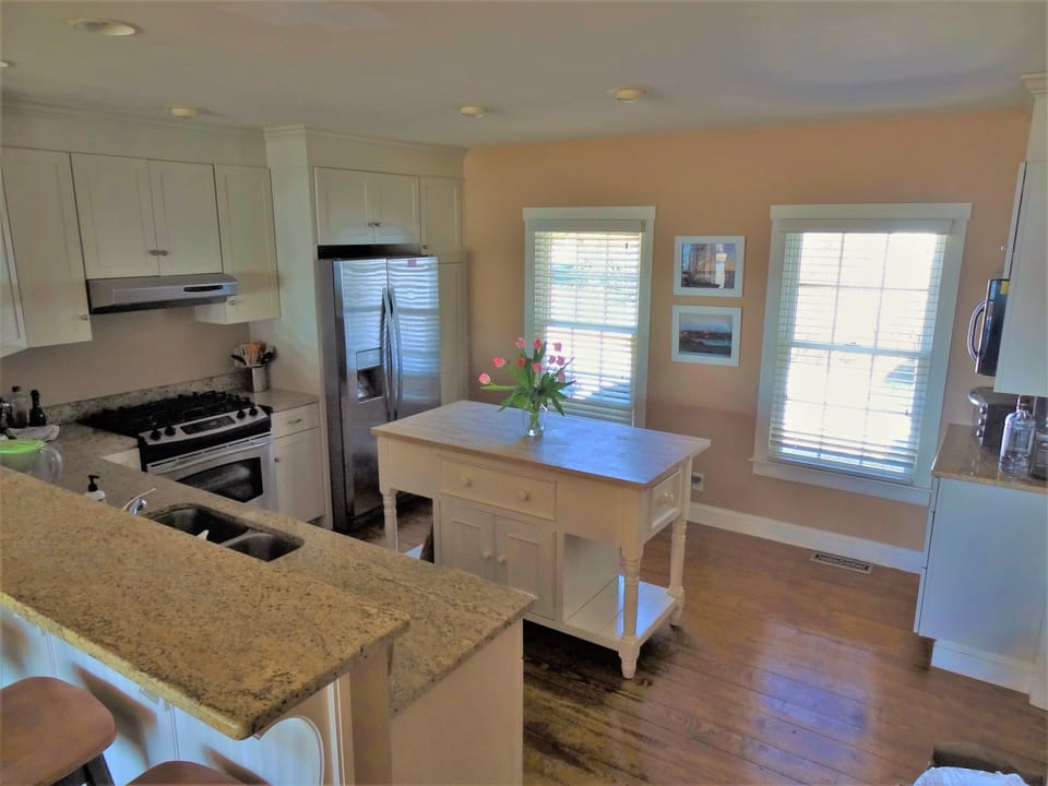 Open kitchen with large center island