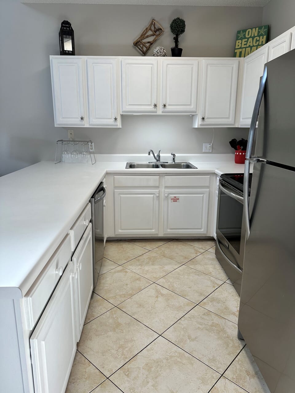 Fully equipped kitchen
