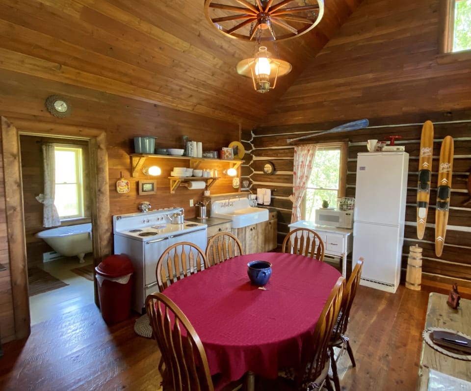 OPEN KITCHEN