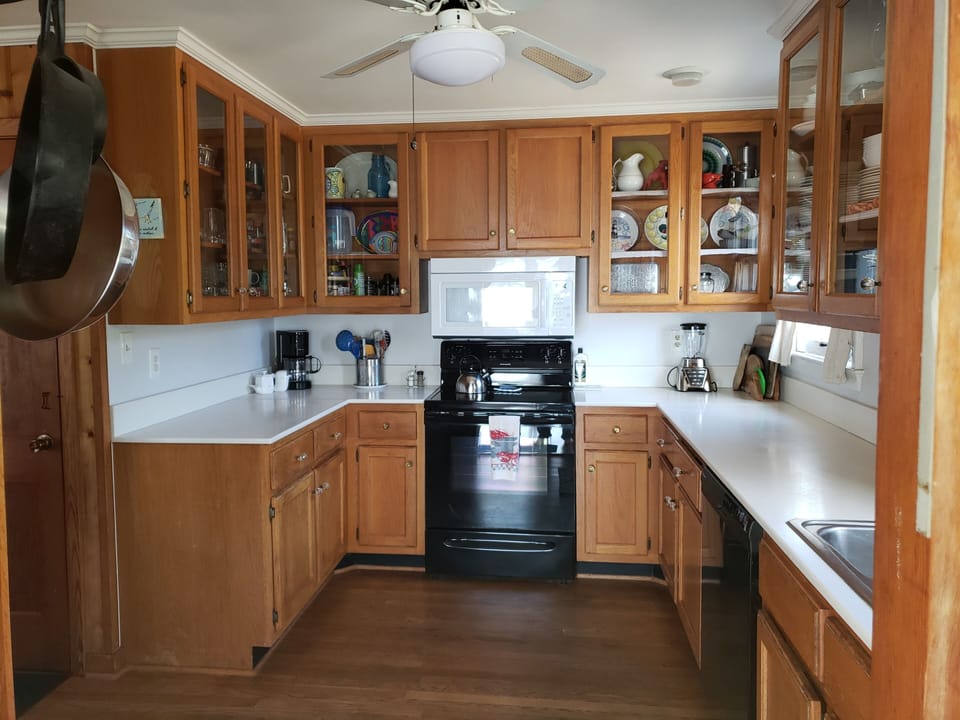 Fully equipped kitchen