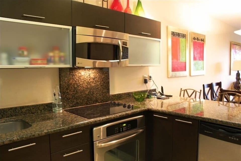 Fully Equipped Kitchen with Stainless Steel Appliances