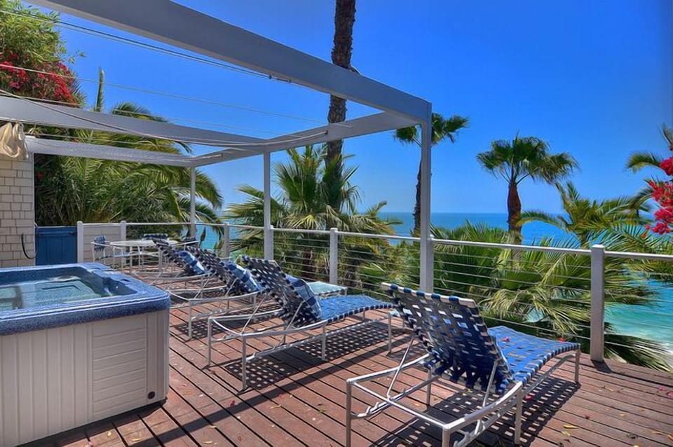 Deck and Jacuzzi.