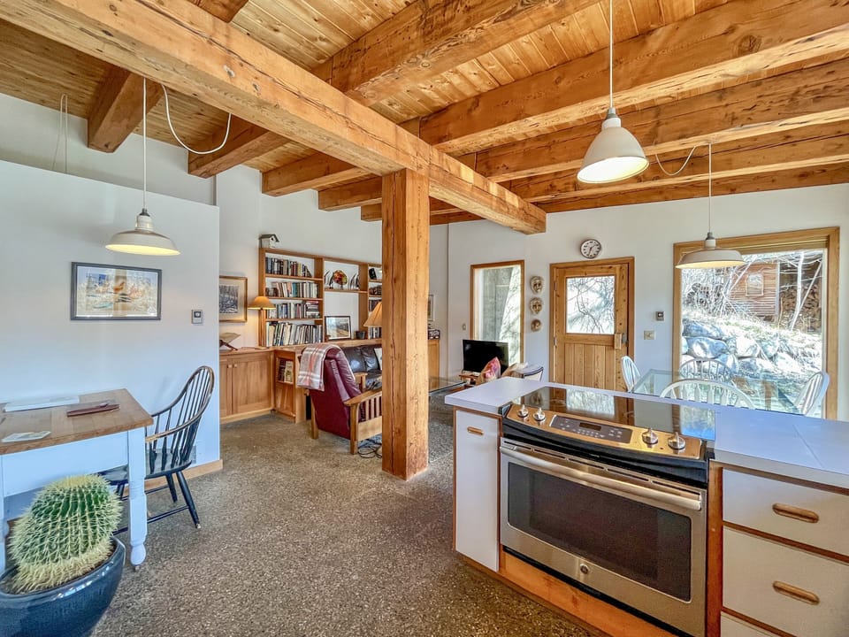 Kitchen area...there is a table in the kitchen and a separate dining table too