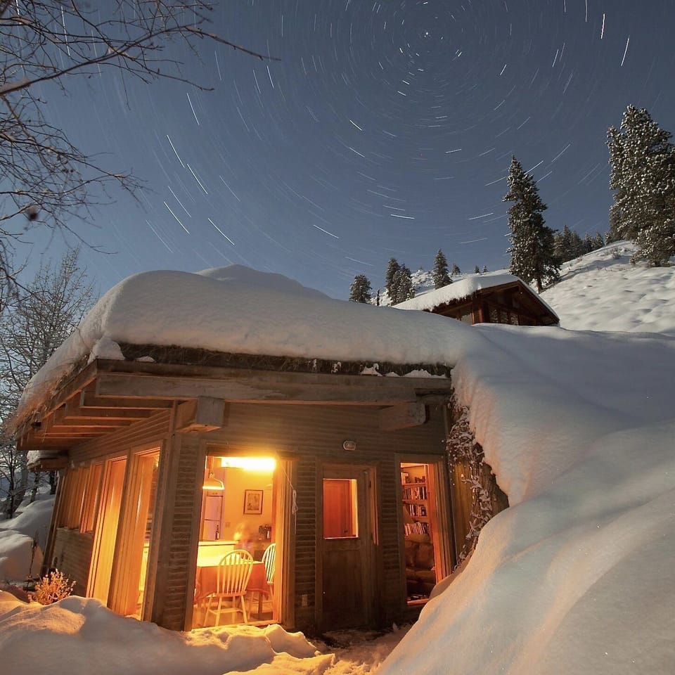 Howe Cabin beneath the stars in winter!