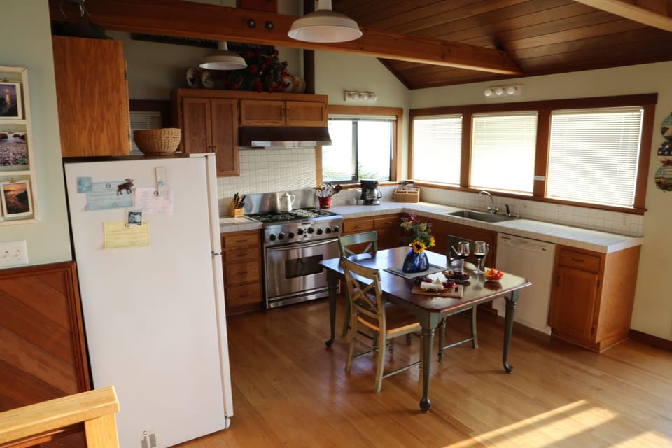 Cook a meal while enjoying the Pacific Ocean views from the wrap-around windows!