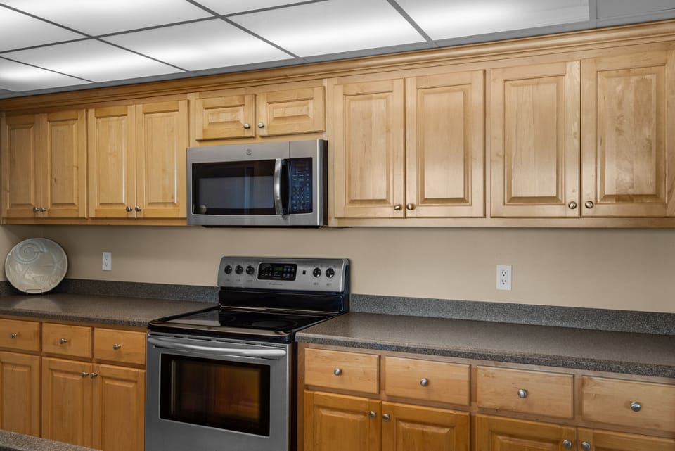 Range oven and microwave